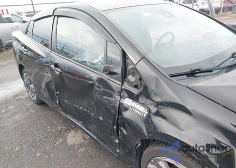 2016 Toyota Prius Four Touring из США, поврежденный, VIN JTDKARFU7G3015804